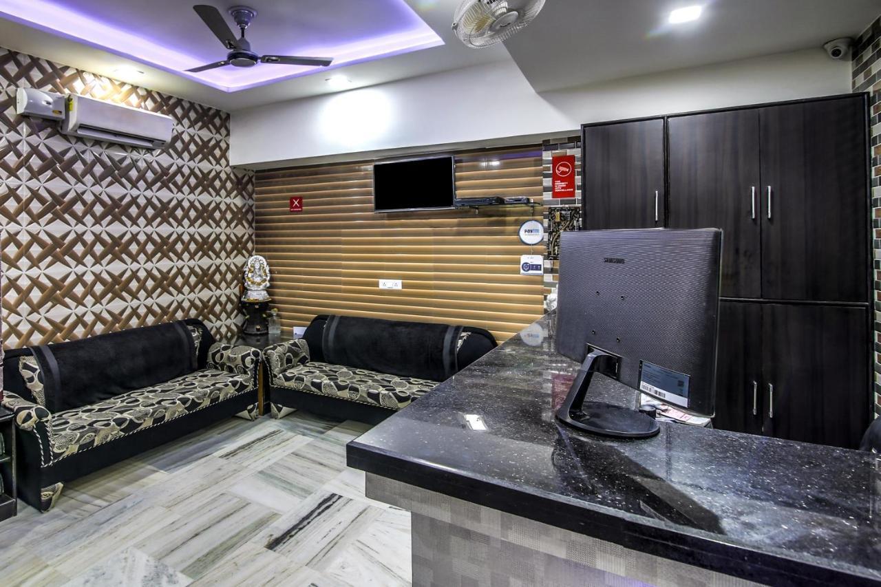 Oyo 8888 Riga Hs Deluxe Hotel Agra  Ngoại thất bức ảnh